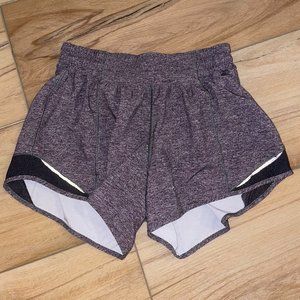 Lululemon Hotty Hot Low Rise Short 4"